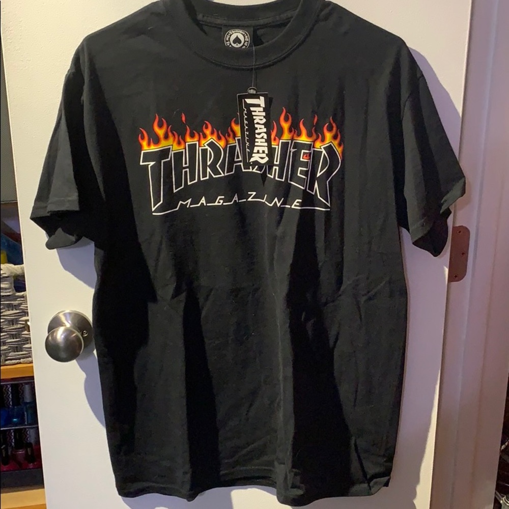 *NWT* Thrasher tee